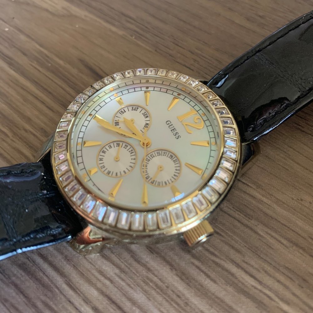 Guess Watch